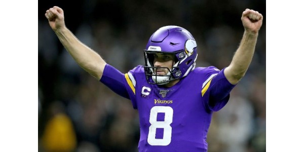 Les Vikings du Minnesota donnent à Kirk Cousins la performance de la dernière année Les Vikings du Minnesota donnent à Kirk Cousins la performance de la dernière année